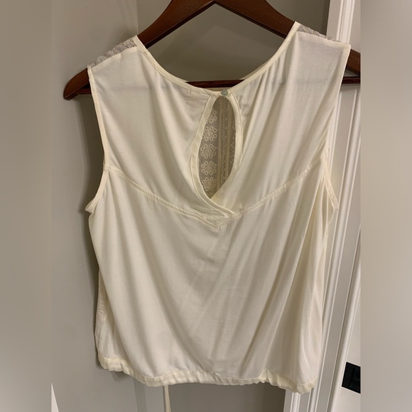 Embroidered Ivory Sleeveless Blouse | Anthropologie & Tiny size M - Picture 3 of 3